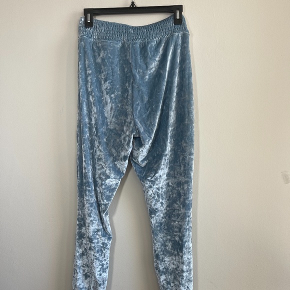 Weekend Edition Velvet sweatpants - Picture 4 of 4